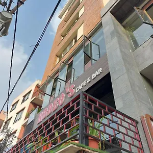  Hotel Rodeos